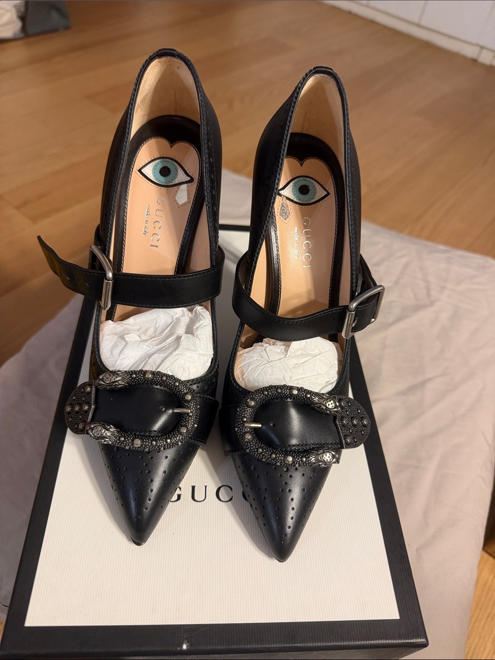 Gucci Black Leather Pointed Mary Jane Pumps with Decorative Buckle